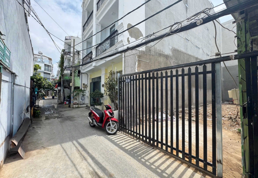 Bán đất hẻm xe hơi đuờng phú thuận, Q7