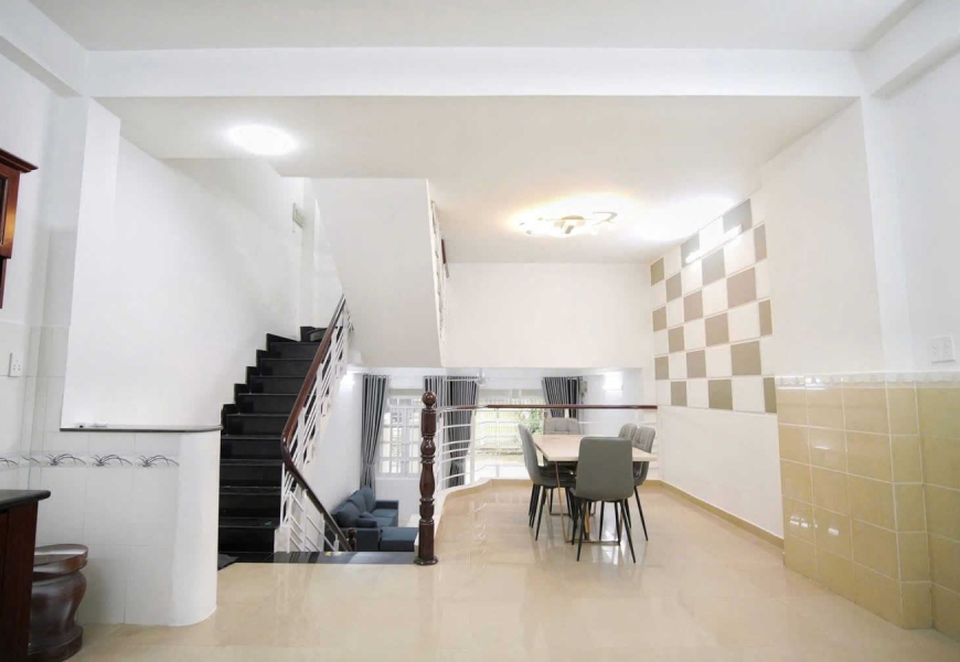 0909227199 Bán nhà B5 Hoàng Quốc Việt, phường Phú Thuận, quận 7