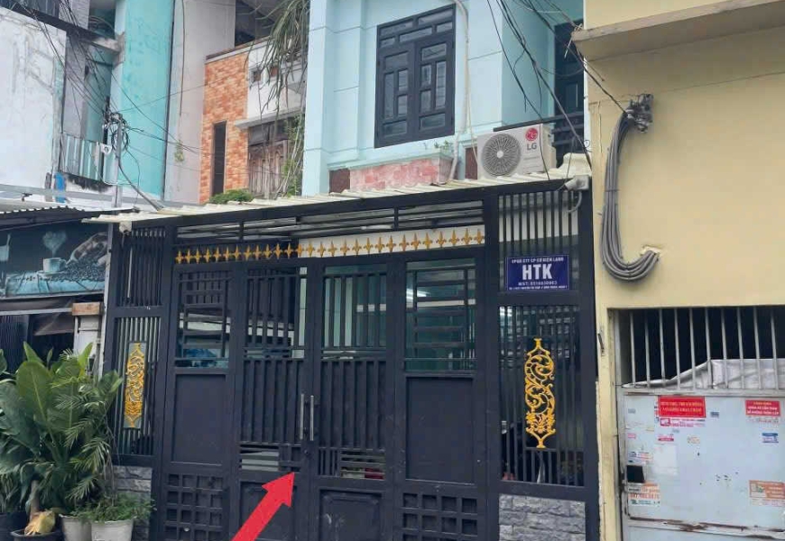 Bán nhà mặt tiền 142/21 đường Nguyễn Thị Thập, Q7