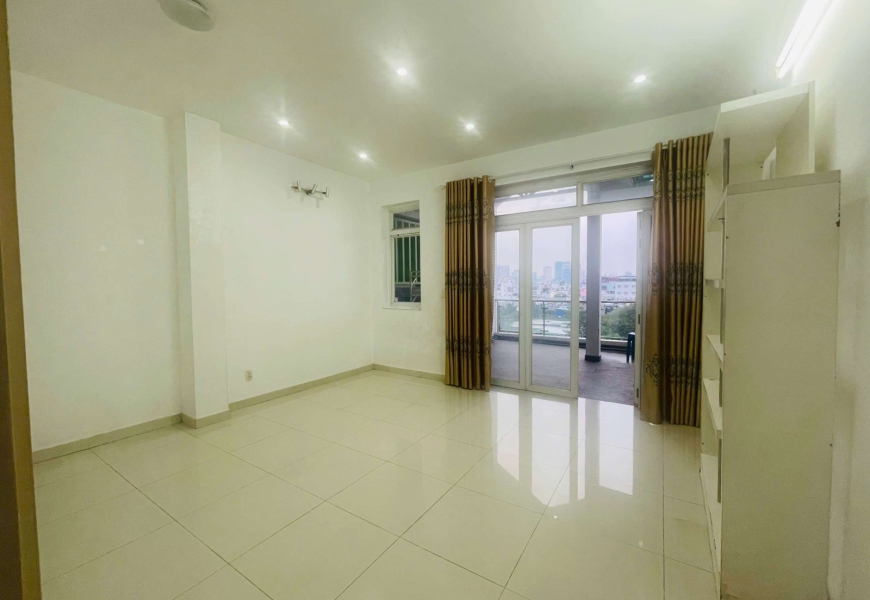 CÓ PHÍ CHO ACE MÔI GIỚI NHỜ CHẠY PHỤ EM.HH NHẬN KHI KÍ HỢP ĐỒNG KHU HIM LAM MẶT TIỀN ĐƯỜNG D4 LỚN giá thuê phòng 6 triệu (25m2) - thuê sàn 11 triệu (100m2)