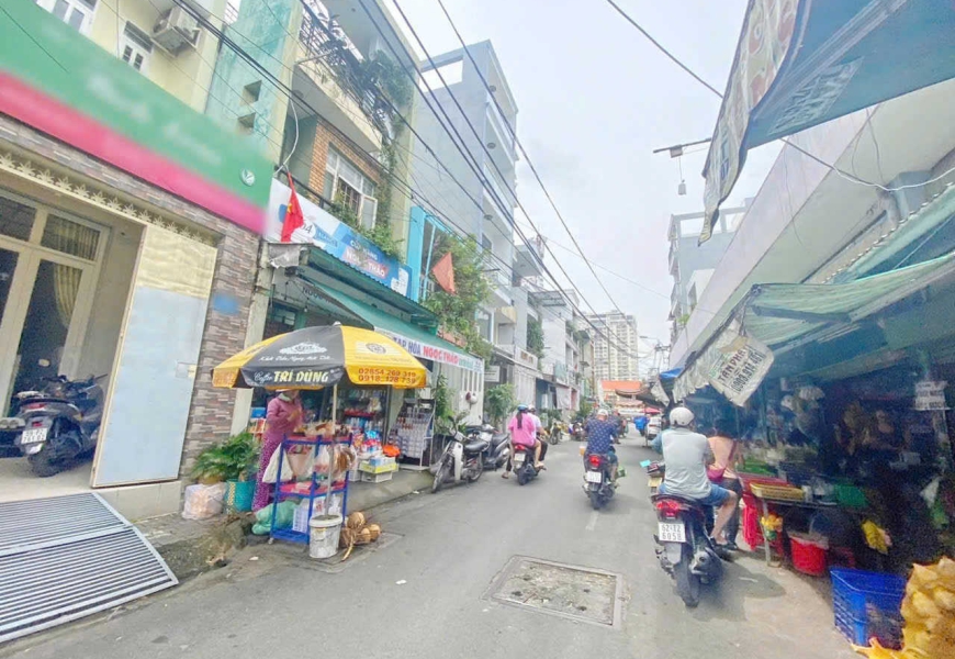 Bán Nhà Mặt Tiền Kinh Doanh Đường Số 13 Lâm Văn Bền, Quận 7 - Đường Thông