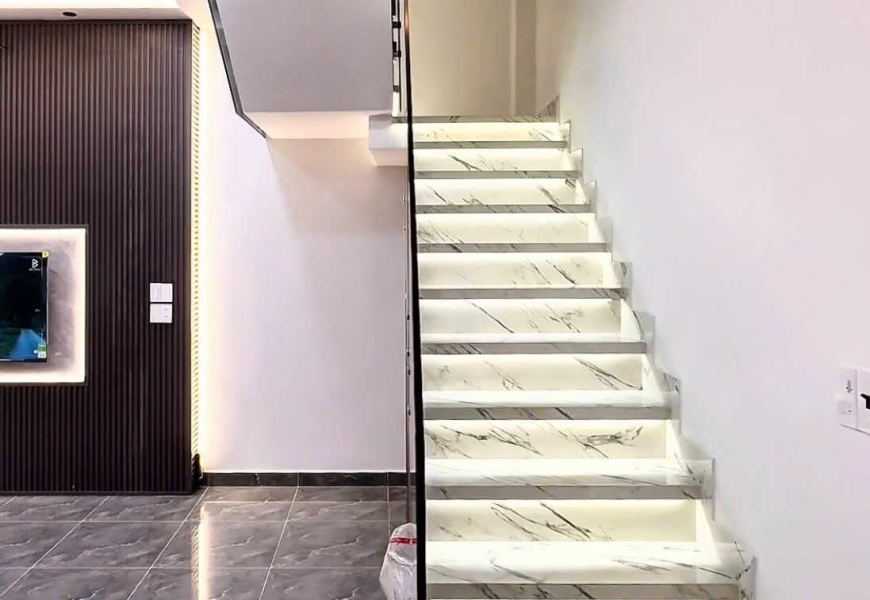 0909227199 Cần bán nhà hẻm gần sát mặt tiền đường hẻm 337 Trần Xuân Soạn, Tân Kiểng Q7, hẻm rộng 2.5m, nhà 1/ từ nhà cách ra mặt tiền chỉ 20m