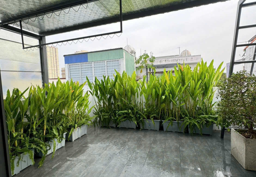 Bán Nhà Phố Hiện Đại KDC Phạm Hữu Lầu, Quận 7 , nhà có  thang máy thông từng tầng , view chill chill rất đẹp