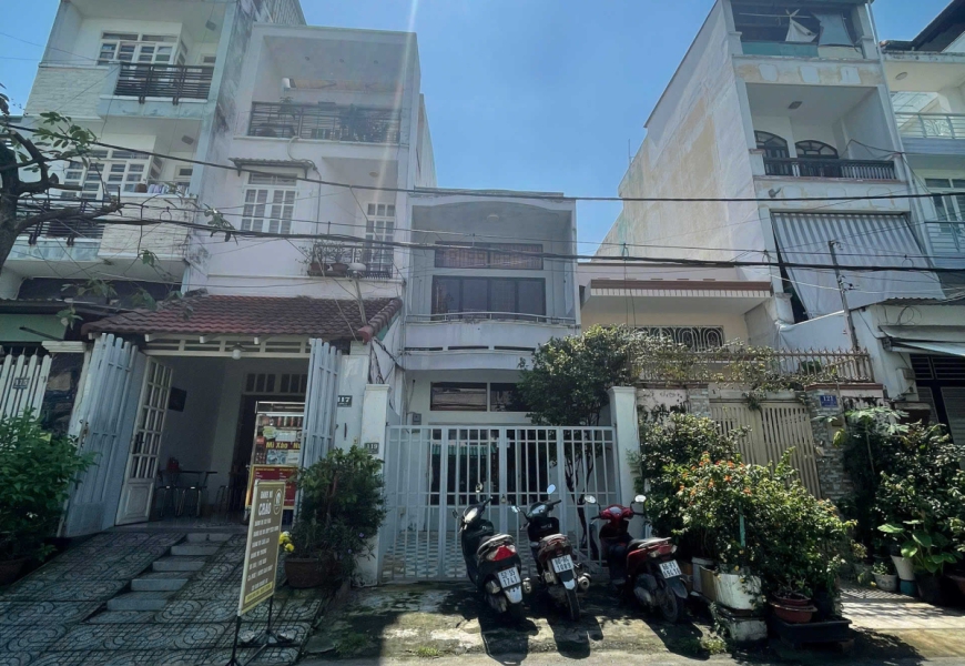 Cho thuê nhà nguyên căn mặt tiền đường số Tân quy, Q7 