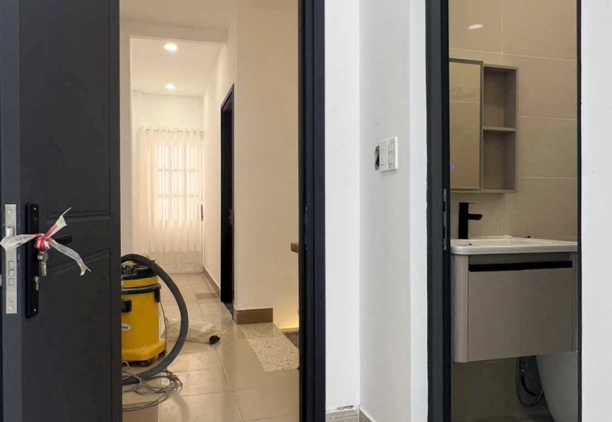 0914020039 EM DUNG Hẻm 391/89/1 Đường Huỳnh Tấn Phát Q.7 ( nay là Phường Tân Thuận TP. Hồ Chí Minh )