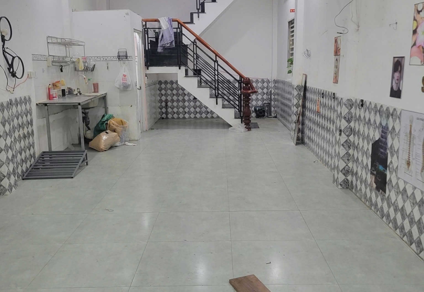 Cho thuê nhà mặt tiền đường số Tân Quy.Quận 7