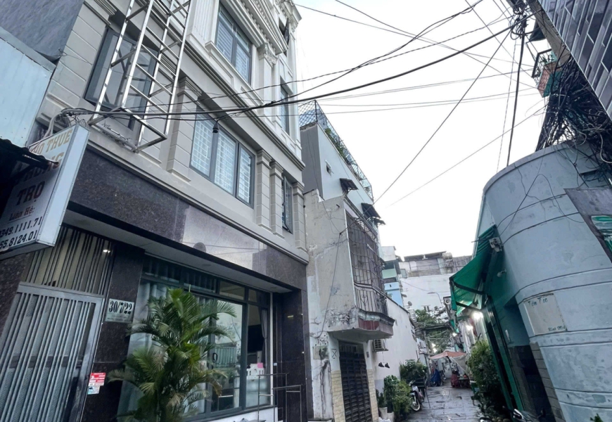 BÁN DÃY TRỌ HẺM 30 LÂM VĂN BỀN Q7