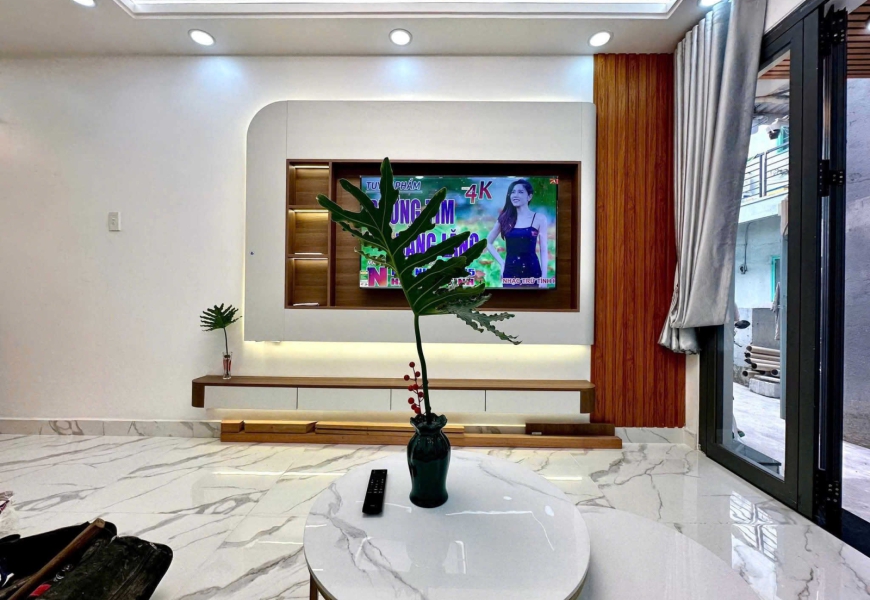 Hẻm 167 Huỳnh Tấn Phát, phường Tân Thuận Đông, Quận 7 đi quận 1 chỉ 5 phút