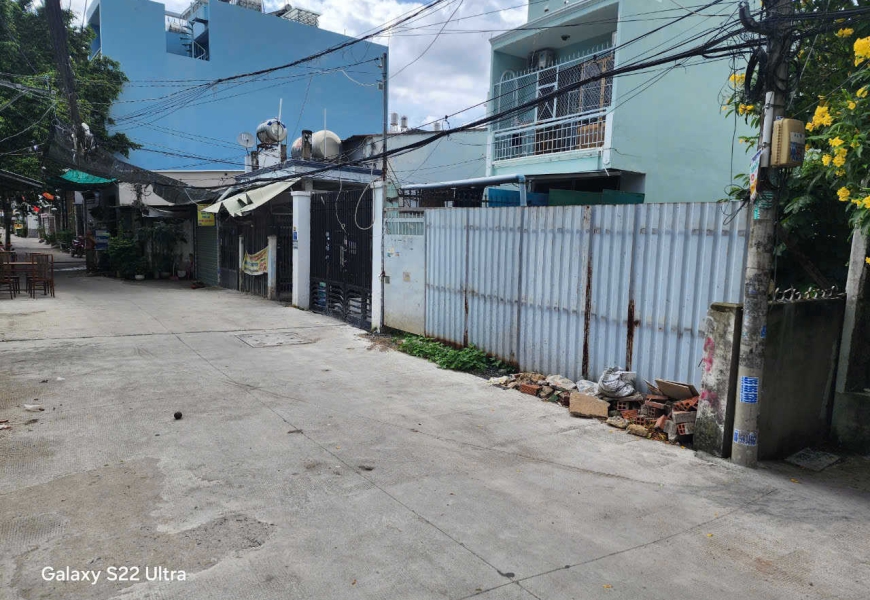 Bán dãy trọ mặt tiền hẻm hiện hữu 6,5m 1135 huỳnh tấn phát