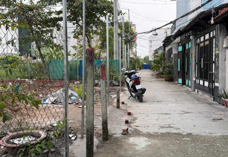 Hot Hot tại nhà bè còn lại lô đất siêu vip  Vị trí mặt tiền hẻm 1806/109 ( hẻm bà cả )Huỳnh tấn phát nhà bè