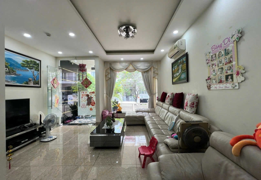 0909227199 Bán căn nhà phố đường số KDC Him Lam Quận 7