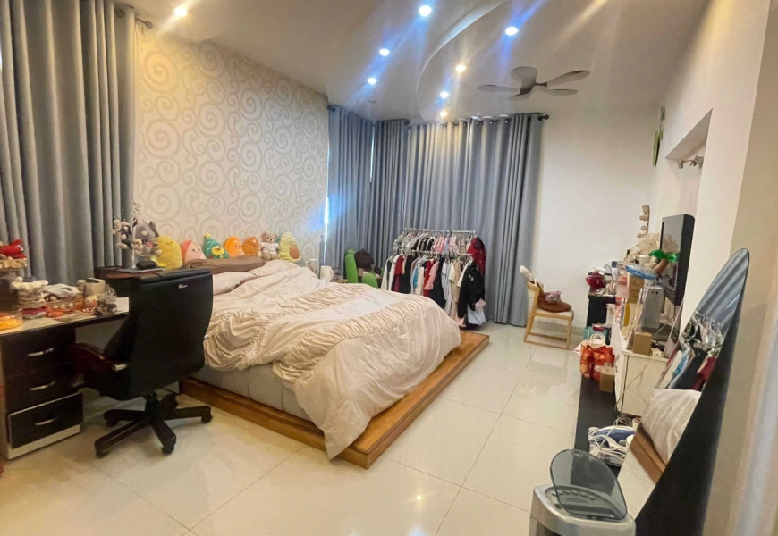 Bán Biệt Thự Góc 2 Mặt Tiền Đường Phường Mỹ. Giáp Với Khu Phú Mỹ Hưng Quận 7