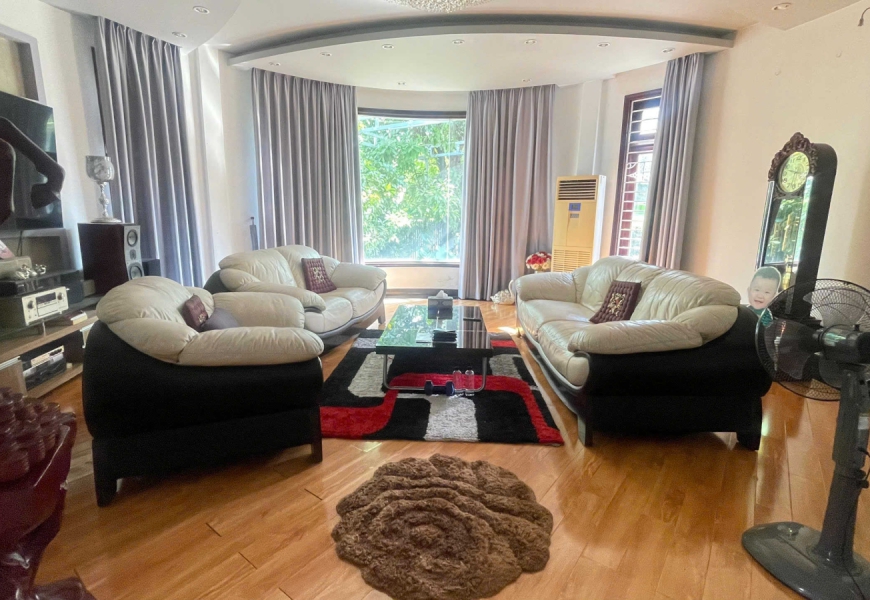 Bán Biệt Thự Góc 2 Mặt Tiền Đường Phường Mỹ. Giáp Với Khu Phú Mỹ Hưng Quận 7