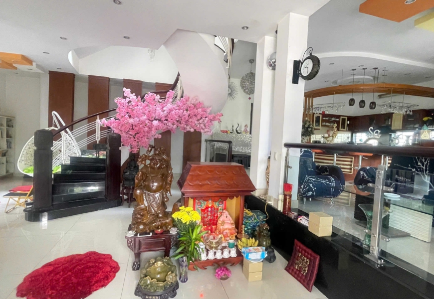 Bán Biệt Thự Góc 2 Mặt Tiền Đường Phường Mỹ. Giáp Với Khu Phú Mỹ Hưng Quận 7