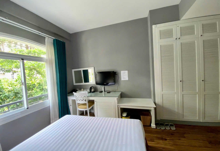 0914020039 EM DUNG Bán khách sạn ROMANA số 120-122-124 đường số 2, Hưng Gia 5, Phú Mỹ Hưng, quận 7