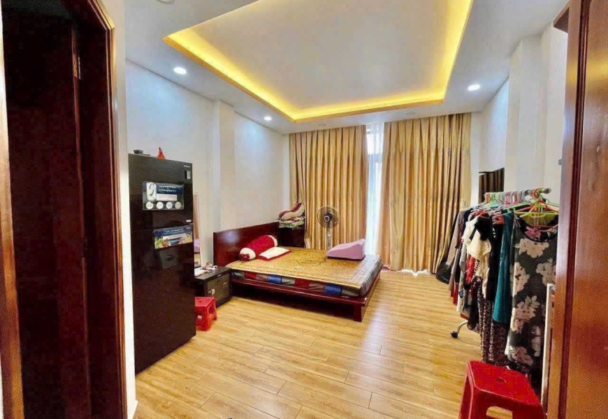 CHO THUÊ NHÀ FULL NỘI THẤT CÓ THANG MÁY – ĐƯỜNG SỐ TÂN QUY