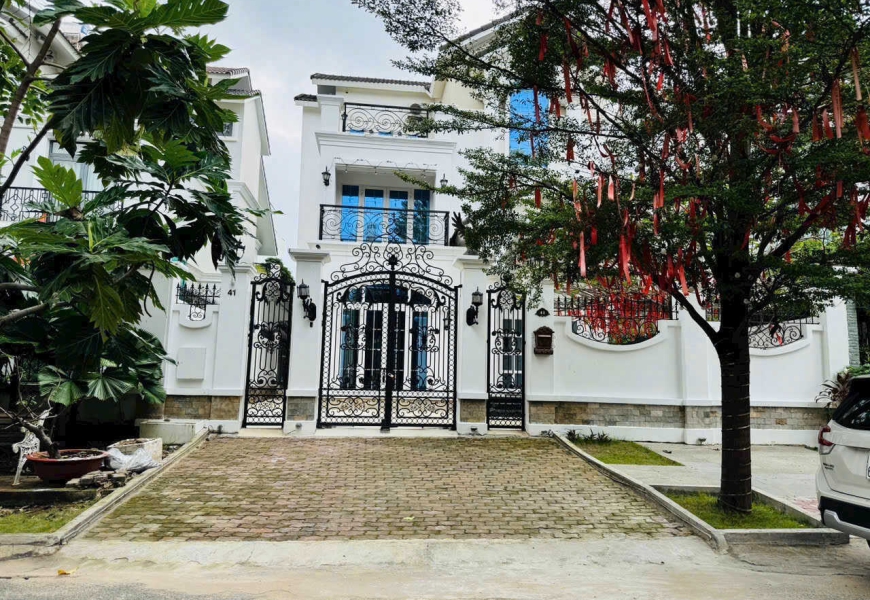 Biệt Thự Nam Phú Villas Q7, khu compound 2 mặt giáp sông