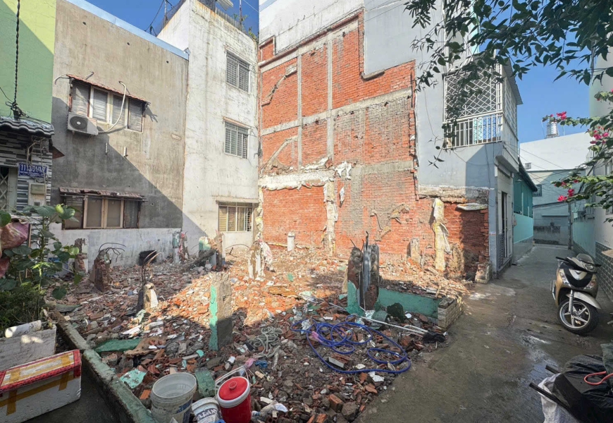 Cần sang nhuợng lại lô đất hẻm 3M 1027 huỳnh tấn phát Q7