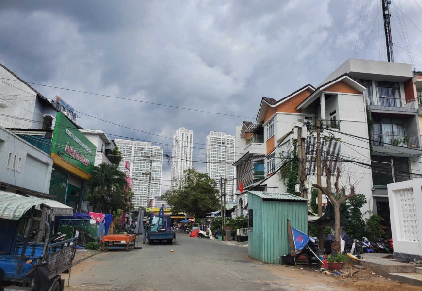 Bán gấp lô đất biệt thự kdc sadeco  phước kiểng, nhà bè Gần Lotte Q7 