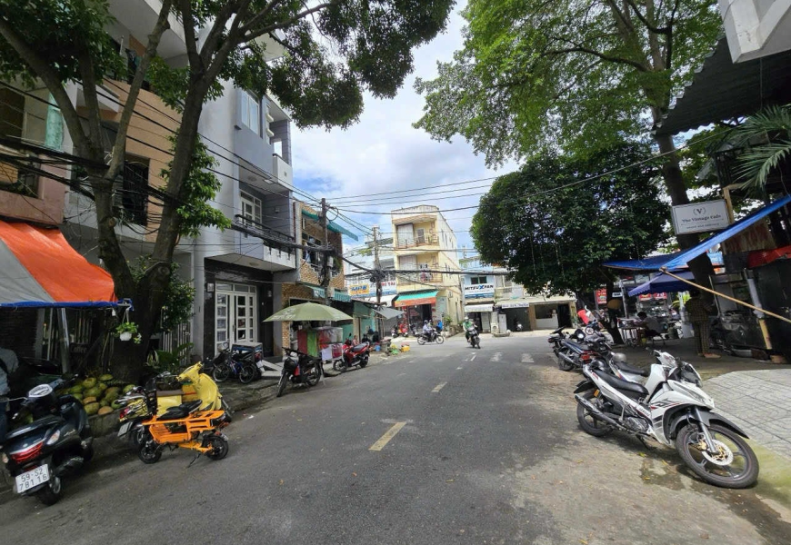 Bán NHà Mặt Đường Số 2 Chợ Tân Quy,P Tân Hưng mới