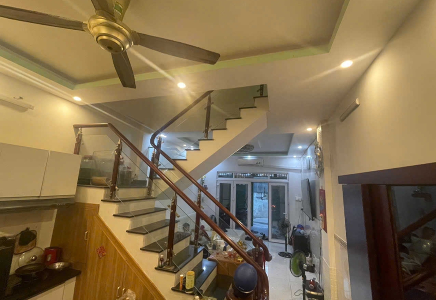 Bán nhà lô nhì đường Tân Mỹ, Tân Thuận Tây, quận 7