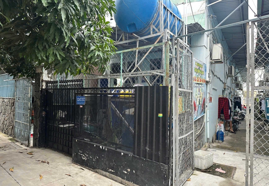 BÁN DÃY NHÀ TRỌ HẺM HUỲNH TẤN PHÁT – PHƯỜNG PHÚ THUẬN .Q7