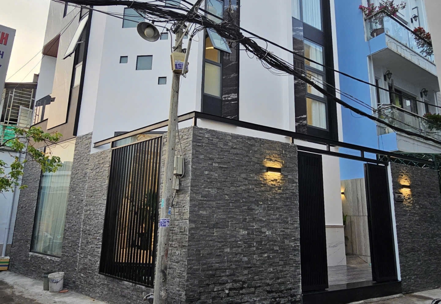 0914020039 EM DUNG BÁN NHÀ PHỐ GÓC 2 MẶT TIỀN THOÁNG MÁT, XÂY MỚI 100%, CÁCH ĐƯỜNG DƯƠNG CÁT LỢI CHỈ 30M, NHÀ BÈ