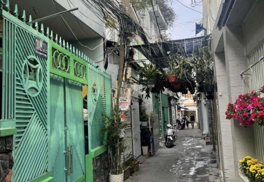 Bán nhà hẻm Trần Xuân soạn, p.tân Hưng ( Q7 cũ )