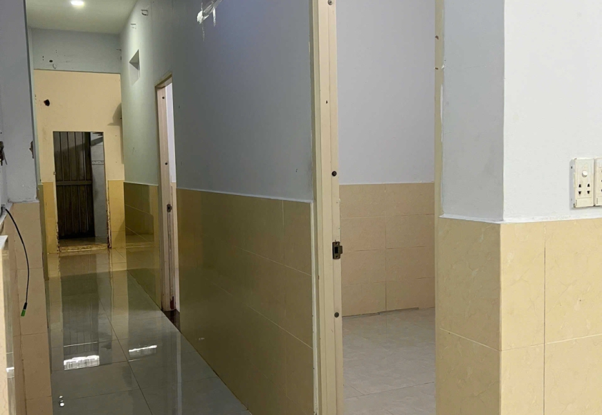 CHÍNH CHỦ CẦN BÁN NHÀ RỘNG, GIÁ RẺ, NHÀ HẺM XE HƠI, HẺM 803 ĐƯỜNG HUỲNH TẤN PHÁT, PHÚ THUẬN, QUẬN 7