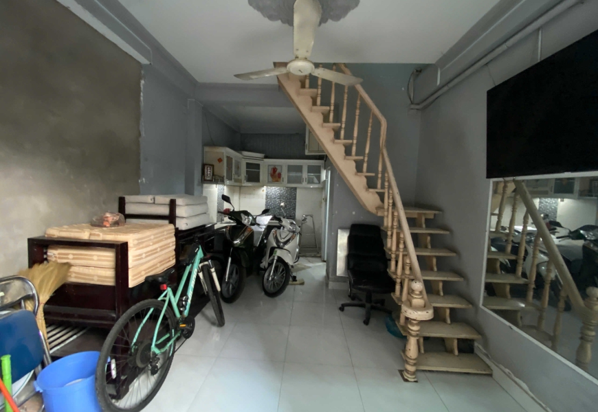 BÁN NHÀ SỔ RIÊNG LÔ NHÌ MẶT TIỀN LÂM VĂN BỀN .Q7