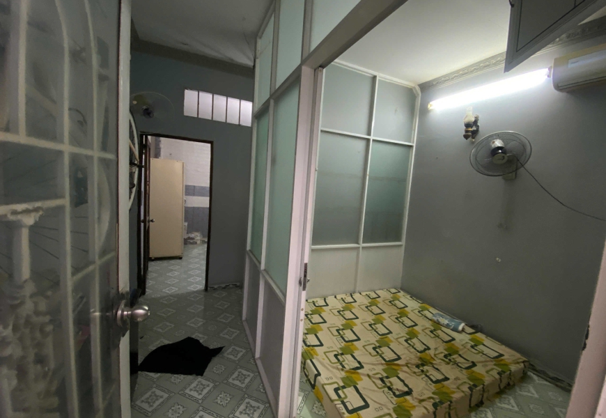 BÁN NHÀ SỔ RIÊNG LÔ NHÌ MẶT TIỀN LÂM VĂN BỀN .Q7