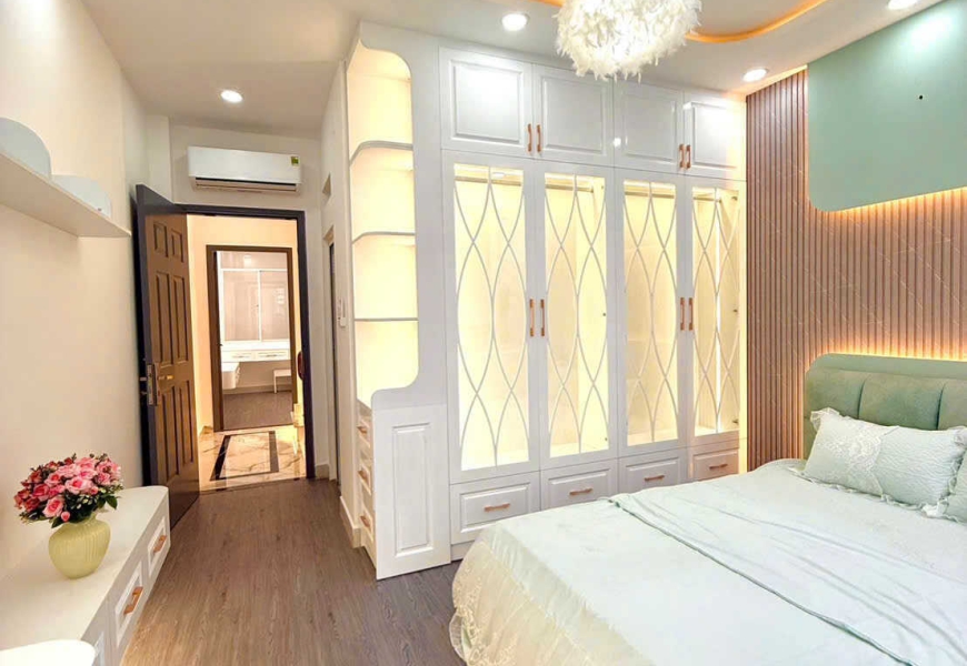 Bán nhà hẻm 67/29 Đào tông nguyên nhà bè xe hơi trước nhà