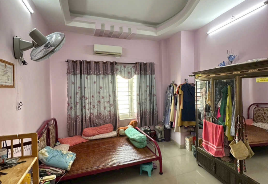 BÁN [Quận 7 - Cầu Tân Thuận 1] CĂN HỘ DỊCH VỤ 16 PHÒNG – 5 TẦNG KIÊN CỐ – NỞ HẬU 7.5M – CÁCH MẶT TIỀN 30M – GIÁ CHỈ 13,5 TỶ  (Bớt Lộc)