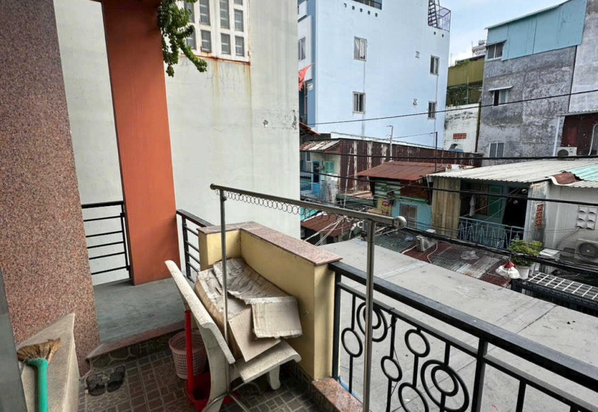 BÁN [Quận 7 - Cầu Tân Thuận 1] CĂN HỘ DỊCH VỤ 16 PHÒNG – 5 TẦNG KIÊN CỐ – NỞ HẬU 7.5M – CÁCH MẶT TIỀN 30M – GIÁ CHỈ 13,5 TỶ  (Bớt Lộc)