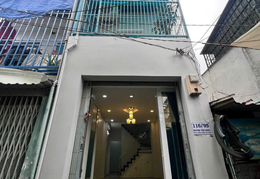 Giá: 3ty990 ( thương lượng)  NHÀ ĐƯỜNG HUỲNH TẤN PHÁT THÔNG NGUYỄN VĂN LINH (CÁCH XE HƠI CHỈ 30m)