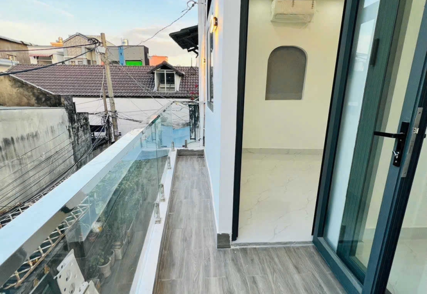 GIÁ : 4TỶ2 90 TL CHÍNH CHỦ  NHÀ MỚI TINH - TẶNG FUll NỘI THẤT   CHÍNH CHỦ CẦN BÁN NHÀ SỔ HỒNG RIÊNG 1247THÔNG 1225 -THÔNG 1283 ĐƯỜNG HUỲNH TẤN PHÁT - PHÚ THUẬN- QUẬN 7