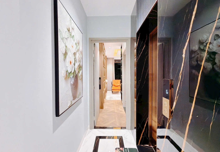 Chính chủ bán nhà mới xây dựng 100% theo phong cách hiện đại sang trọng Modern Luxury ,Contemporary Modern 2025 vị trí siêu vip Tân Quy Đông Quận 7, có 1 không 2 dân trí cao an ninh ! Siêu thị chợ trường học 10m cách nguyễn thị thập 20m 