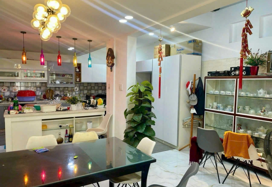 0914020039 GIẢM MẠNH BÁN GẤP SIÊU BIỆT THỰ QUẬN 7 - MẶT TIỀN HẺM XE HƠI NGUYỄN THỊ THẬP, Q7