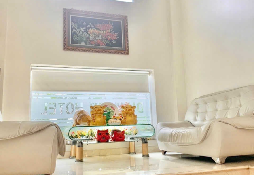 Bán khách sạn DIAMOND HOTEL góc 2 mặt tiền đường số 85 và 42 Phường Tân Quy. Quận 7 vị trí sát Nguyễn thị thập  P. Tân Hưng ( Q7 cũ )