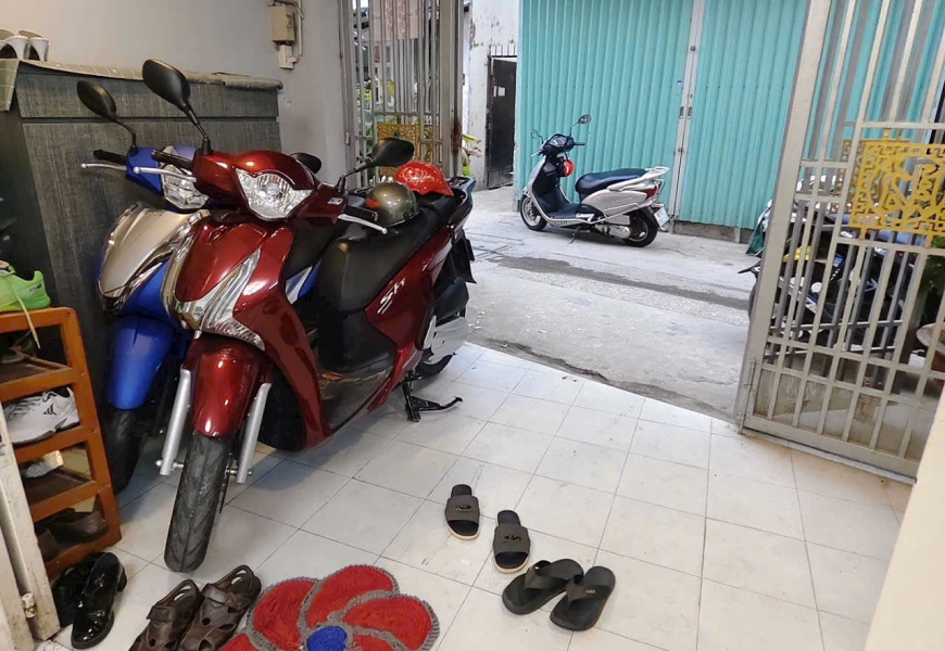 GIÁ :4TỶ990 TL CHÍNH CHỦ  RẺ NHẤT THỊ TRƯỜNG - GIÁ CỰC  CHÍNH CHỦ CẦN BÁN NHÀ SỔ HỒNG RIÊNG 88/89/36/ - ĐƯỜNG NGUYỄN VĂN QUỲ - PHÚ THUẬN- QUẬN 7