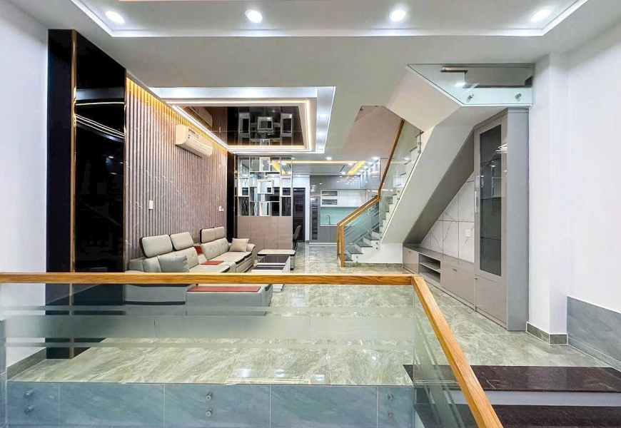 BÁN NHÀ PHỐ HIỆN ĐẠI 3 TẦNG ĐƯỜNG HUỲNH TẤN PHÁT NHÀ BÈ