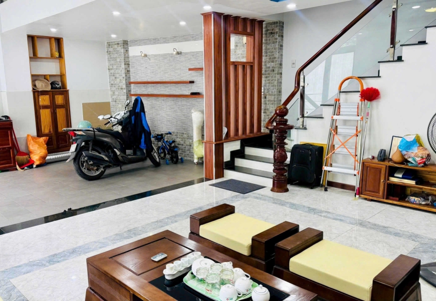 Cho thuê nhà nguyên căn đường số 79, sau lưng Lotte, quận 7