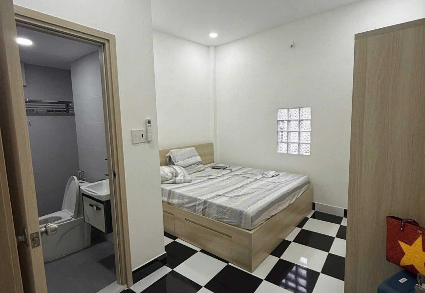 Bán nhà 2 góc mt hẻm 166/ cách mặt đường Huỳnh Tấn Phát vài bước chân