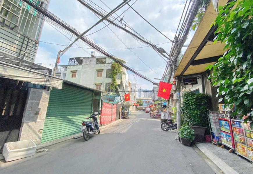 Bán Nhà đường xe hơi 7m Lê Văn Lương P.Tân Kiểng Quận 7