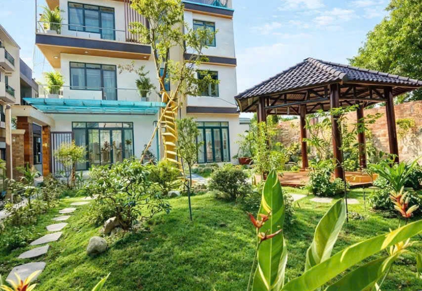 Bán Nhà Phố sân vườn Huỳnh Tấn  Phát - Nhà bè