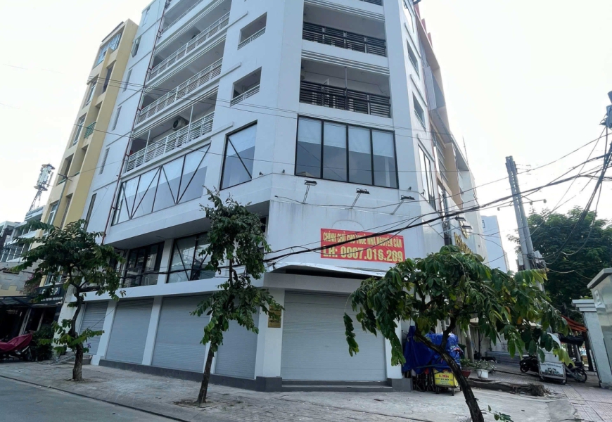 CHO THUÊ TOÀ NHÀ VĂN PHÒNG 2 MẶT TIỀN 561A NGUYỄN THỊ THẬP- TÂN HƯNG -QUẬN 7