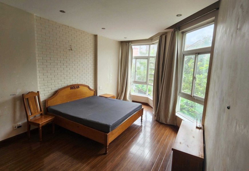 Chủ ngộp giảm 6 tỷ còn 20,5 tỷ Bán Nhà Góc 2MT 82 đường số 27 KDC An Phú Hưng 