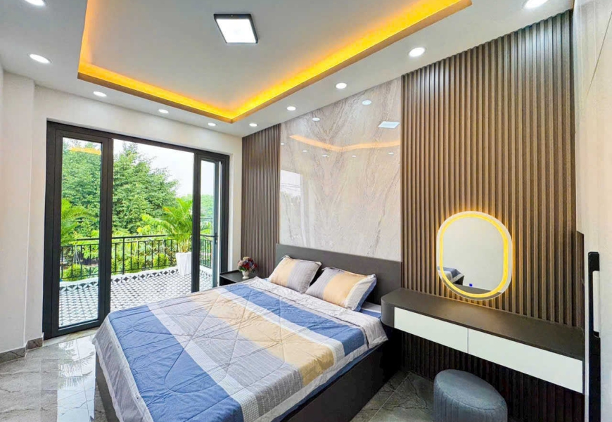 Cho thuê nhà mặt tiền kinh doanh đường trần xuân soạn, p tân hưng TP. HCM