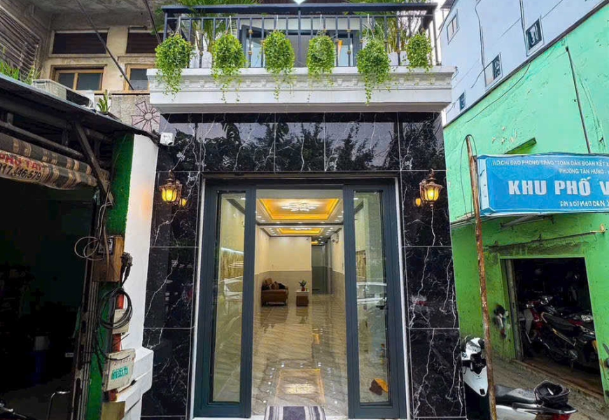 Cho thuê nhà mặt tiền kinh doanh đường trần xuân soạn, p tân hưng TP. HCM