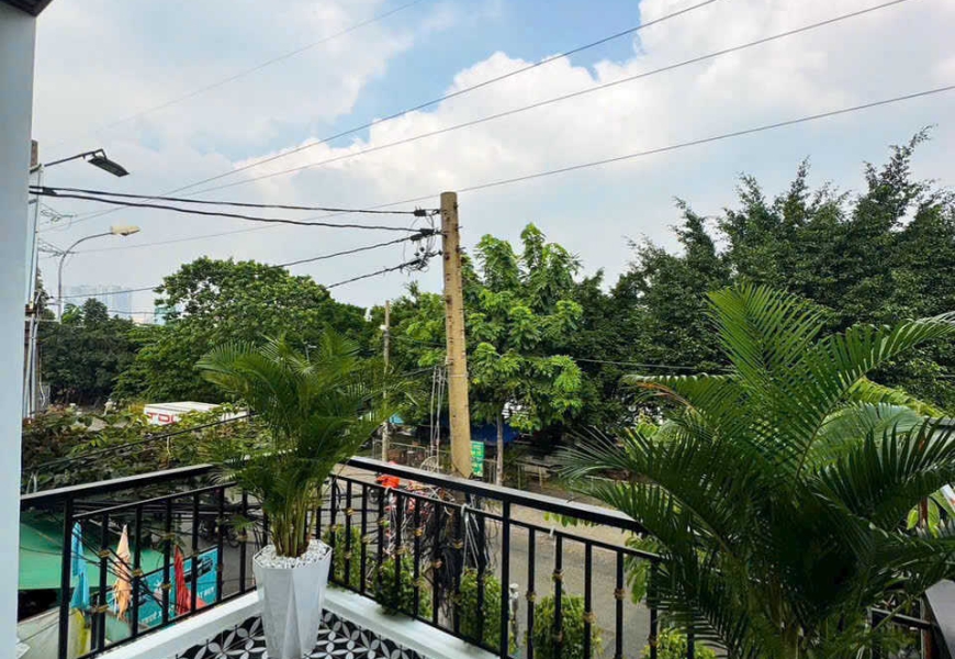 Cho thuê nhà mặt tiền kinh doanh đường trần xuân soạn, p tân hưng TP. HCM